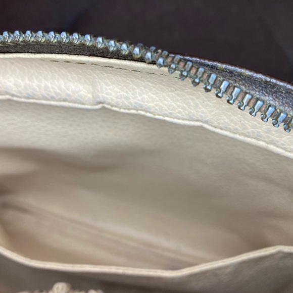 Louis Vuitton Vintage Monogram Trousse Toilette 23 - Picture 9 of 15